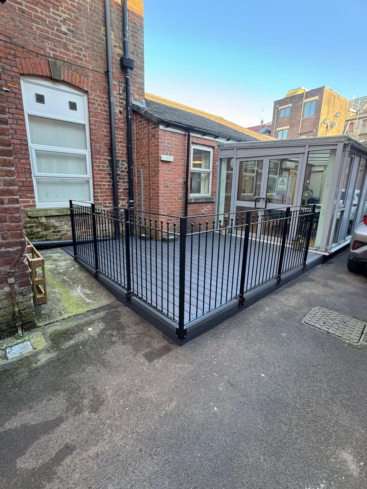 Wraparound Composite Deck & Railings