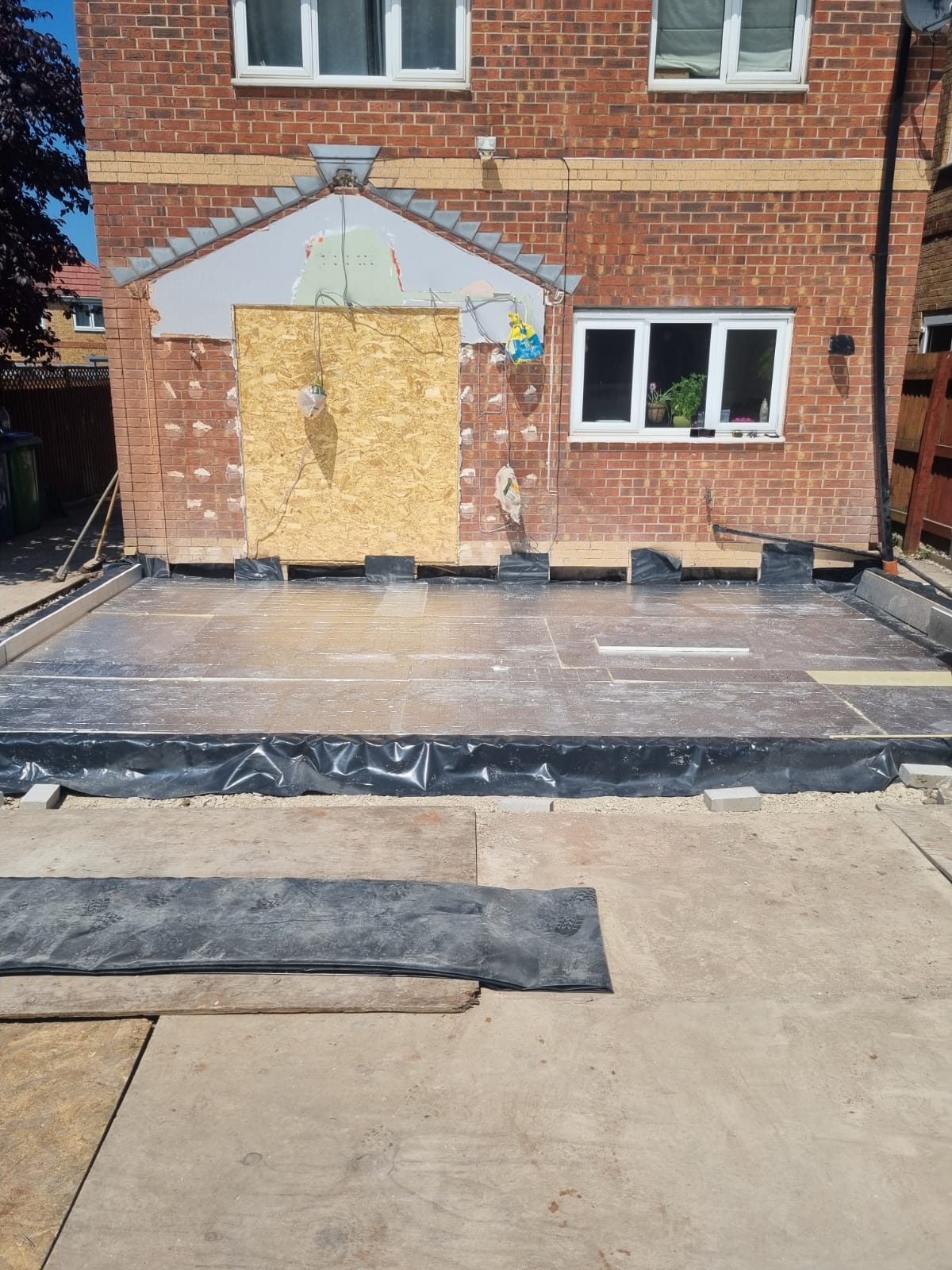 Indian Sandstone Patio & DPC Detail