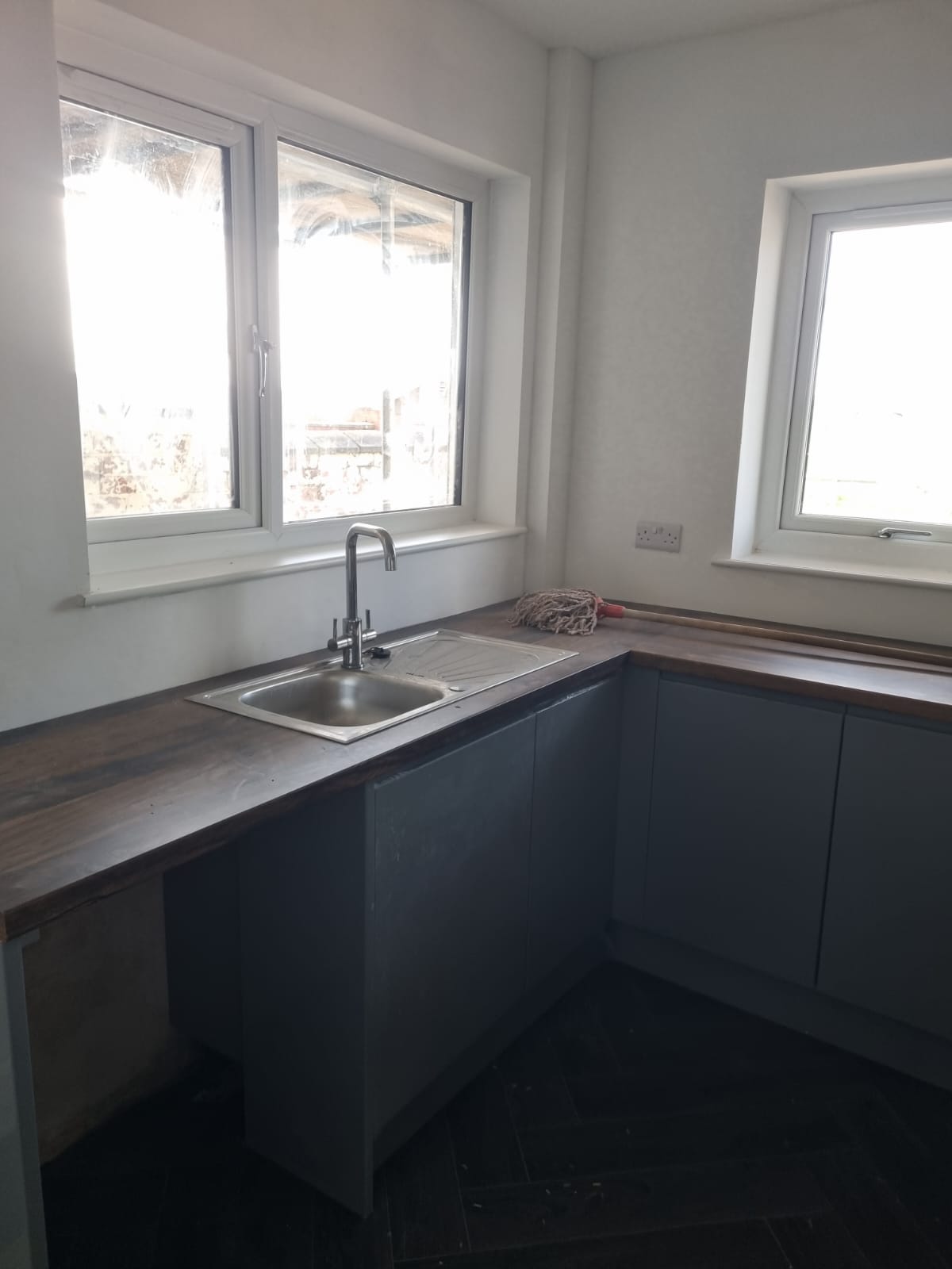 Twin-Aspect Kitchen with Oak Worktops